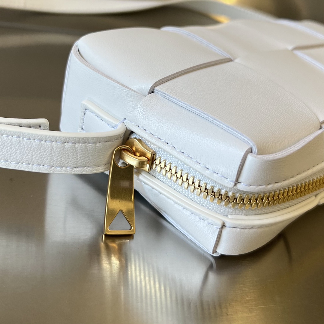  Mini Cassette Intreccio Leather Cross-body Bag White 